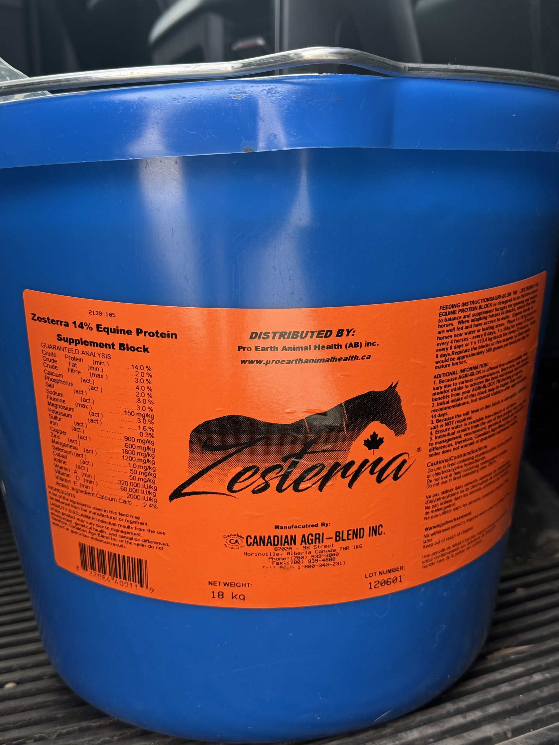 Zesterra® Lick Tubs